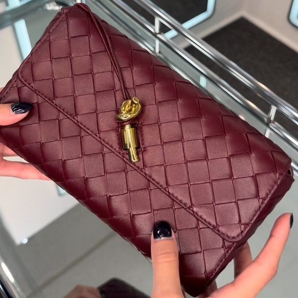 Bottega Veneta Bag - Picture 1 of 5